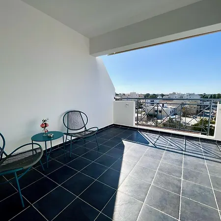 Platform 357 La Vie Royale Charming Apartment *